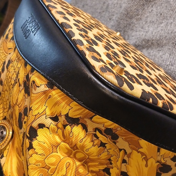 Authentic Gianni Versace Flower Leopard Vanity Hand Bag PVC Leathet - Picture 8 of 16